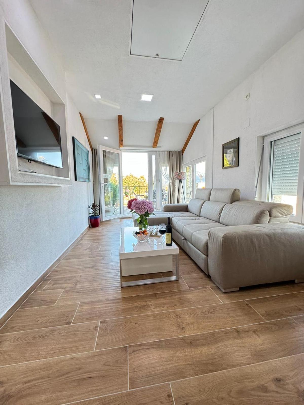 Villagio Virpazar Exterior photo